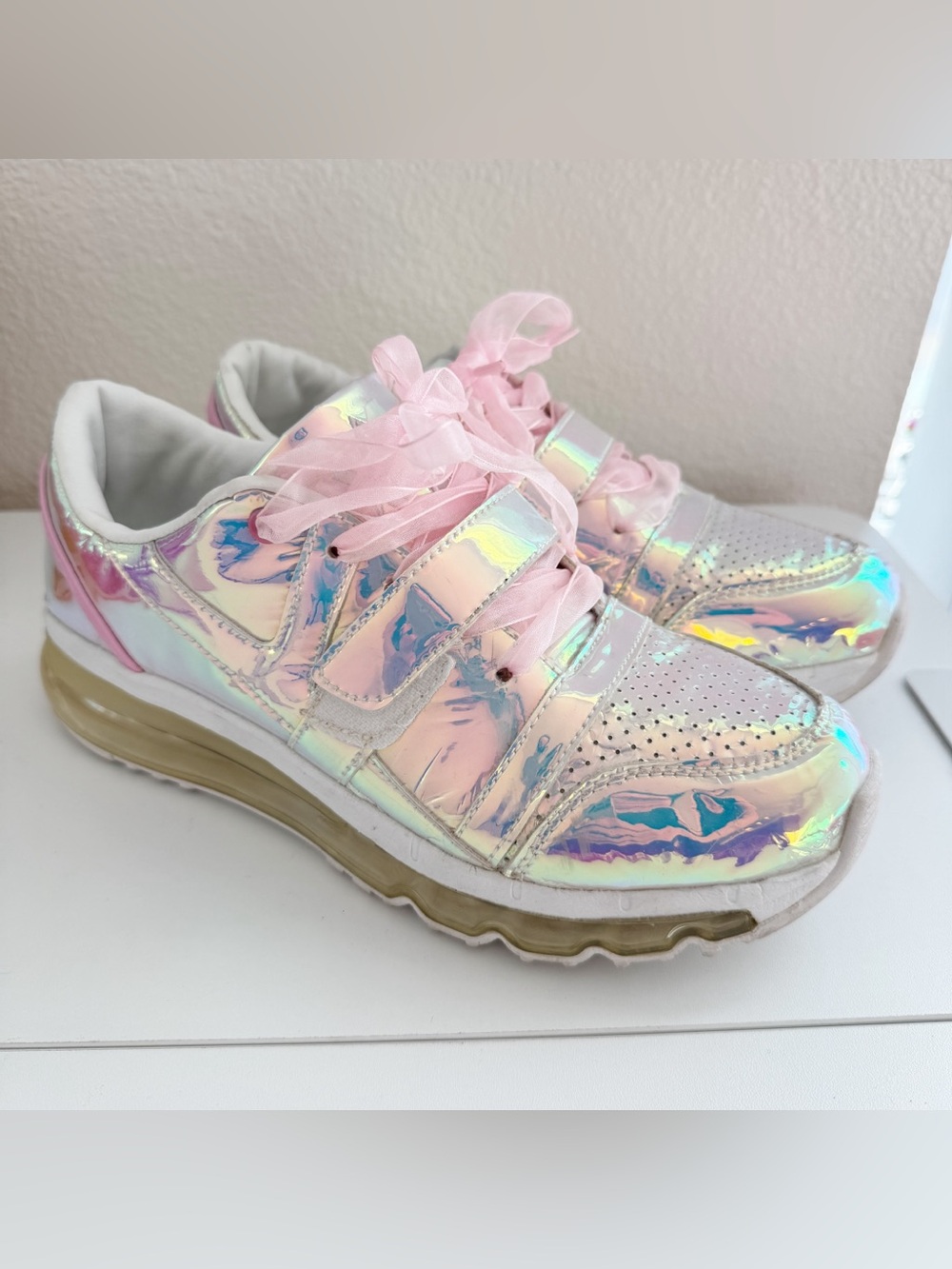 YRU Holographic Light Up Sneakers Size 10 Runs Small